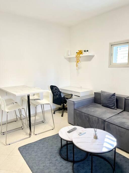 Rambam Beach Apartment 海法 外观 照片