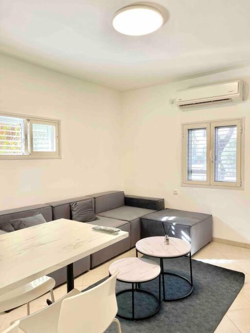 Rambam Beach Apartment 海法 外观 照片